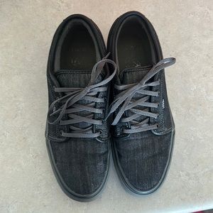 Vans Skate Chukka Low Shoe in Denim/Grey/Black.  Size 9.0